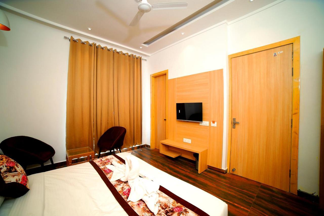 Hotel Diamond View Amritszár Kültér fotó