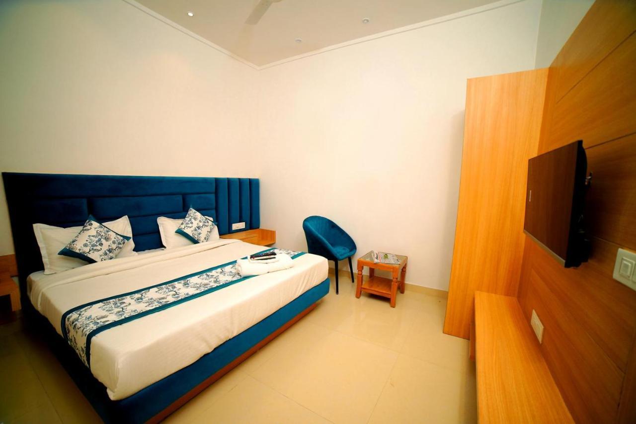 Hotel Diamond View Amritszár Kültér fotó