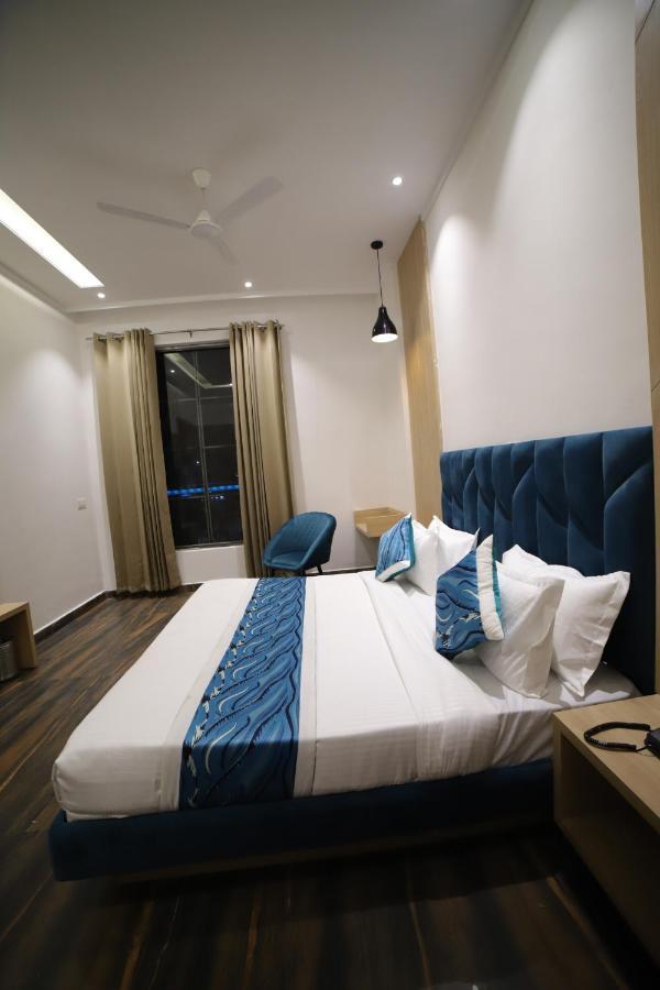 Hotel Diamond View Amritszár Kültér fotó
